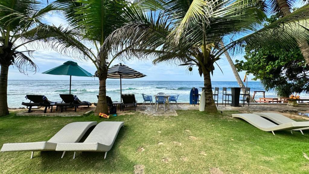 Isle Of Thalpe Bed and Breakfast Unawatuna Exteriör bild