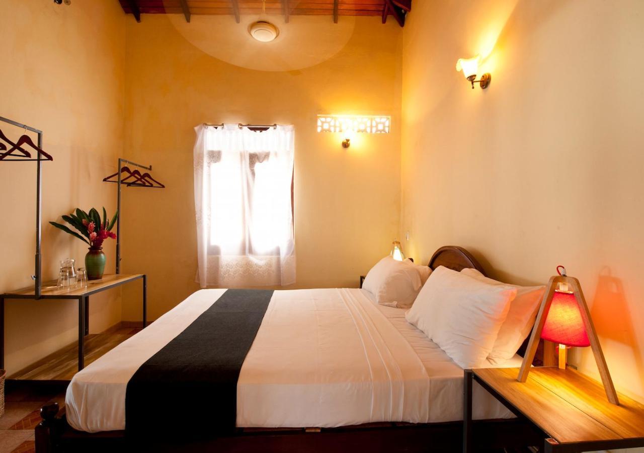 Isle Of Thalpe Bed and Breakfast Unawatuna Exteriör bild