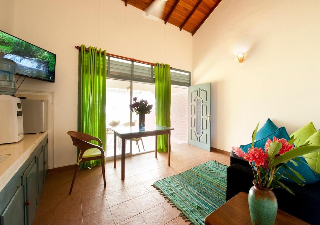 Isle Of Thalpe Bed and Breakfast Unawatuna Exteriör bild