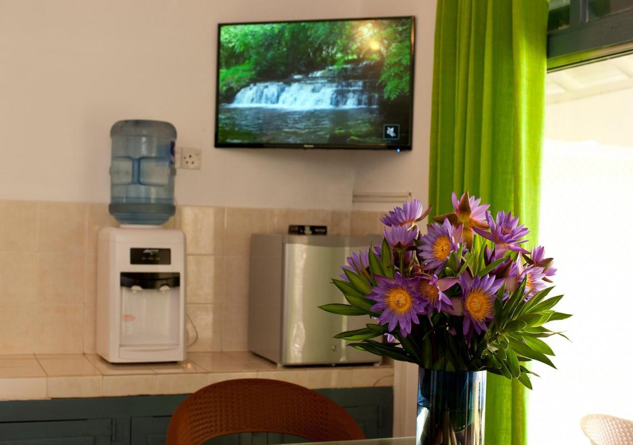 Isle Of Thalpe Bed and Breakfast Unawatuna Exteriör bild
