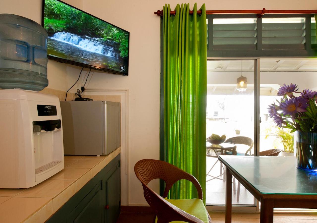 Isle Of Thalpe Bed and Breakfast Unawatuna Exteriör bild