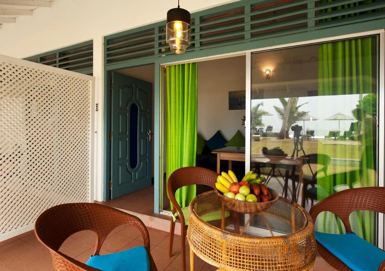 Isle Of Thalpe Bed and Breakfast Unawatuna Exteriör bild