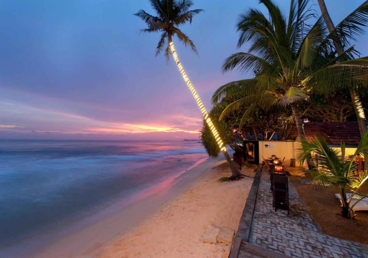 Isle Of Thalpe Bed and Breakfast Unawatuna Exteriör bild