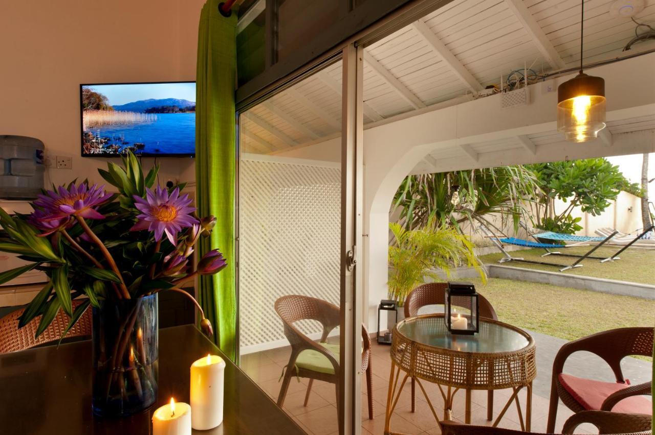 Isle Of Thalpe Bed and Breakfast Unawatuna Exteriör bild
